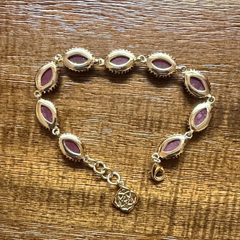 Kendra Scott Gold Bracelet with Maroon Stones - Picture 3 of 6